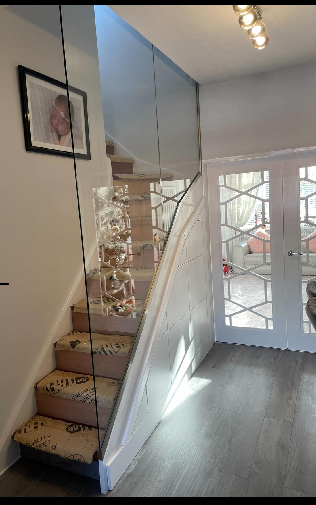 Glass balustrade staircase